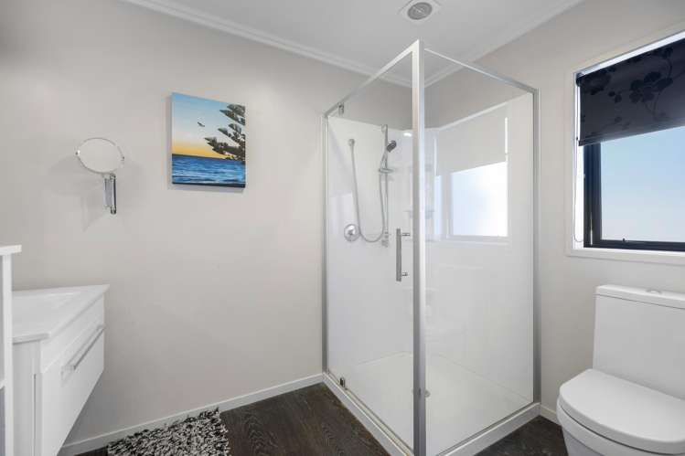 20 Church Road Luggate_16