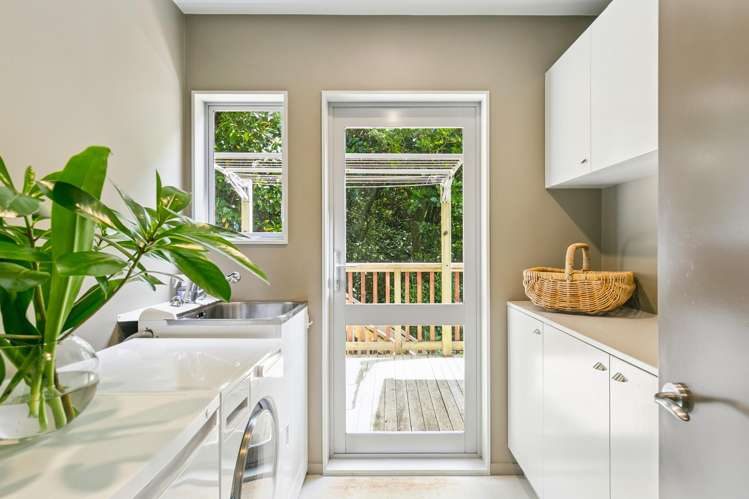 77A Nicholson Road Khandallah_25