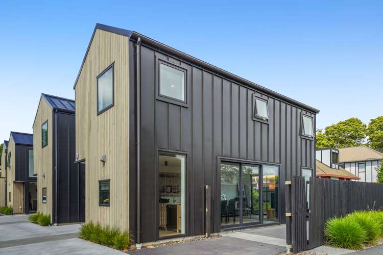 1/166 Saint Albans Street Saint Albans_15