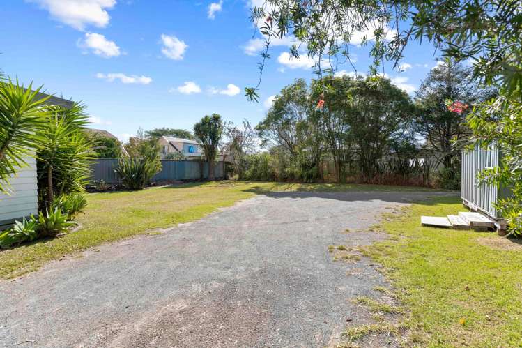 112 McKellar Place Whangamata_32