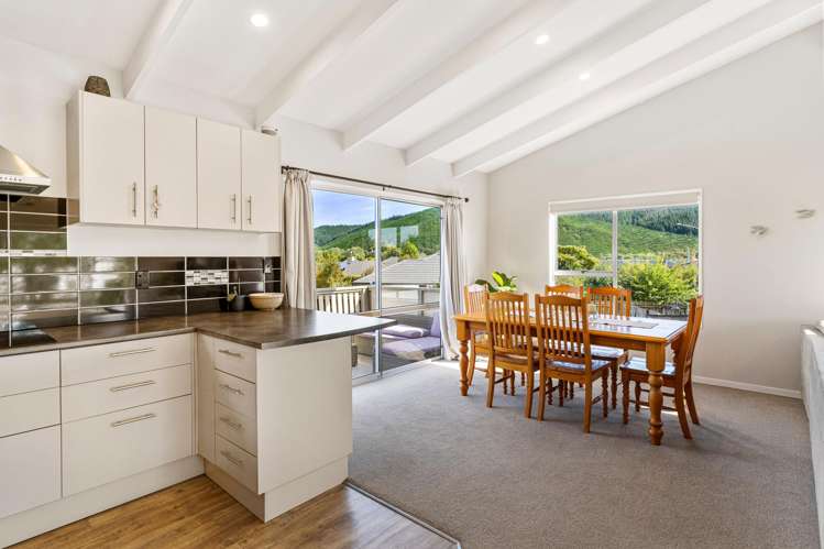 4 Lord Auckland Road Wakefield_5