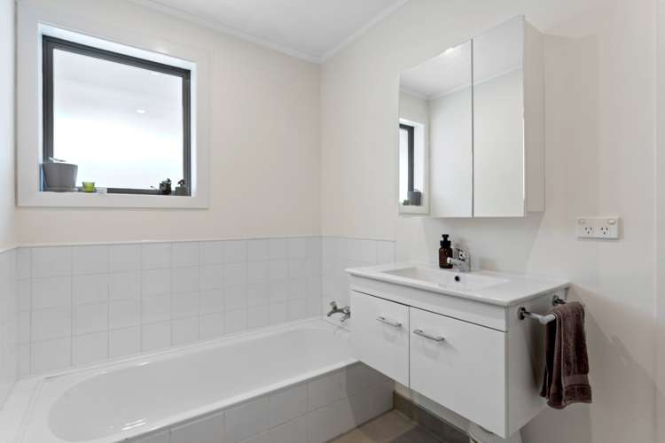 187 Rangatira Road Beach Haven_13