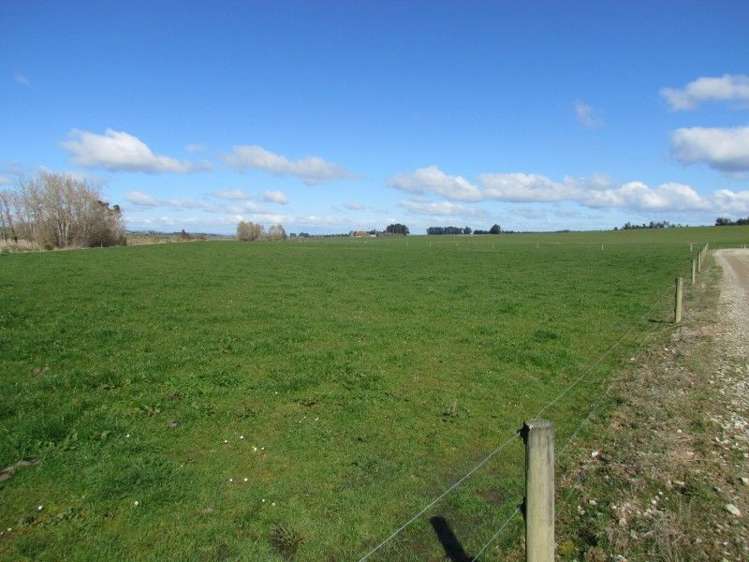 69 Adam Fleming Road Gore Surrounds_6