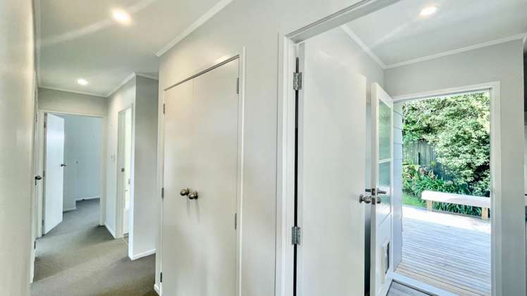 1 Babington Place Torbay_9