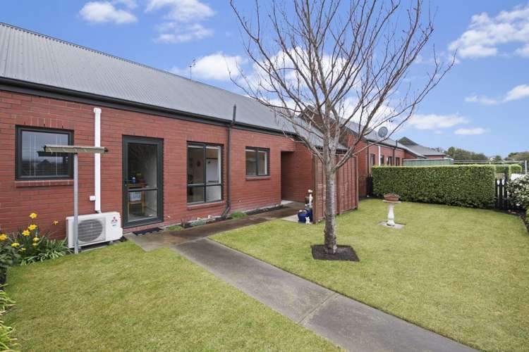 10/28 James Street Lincoln_13