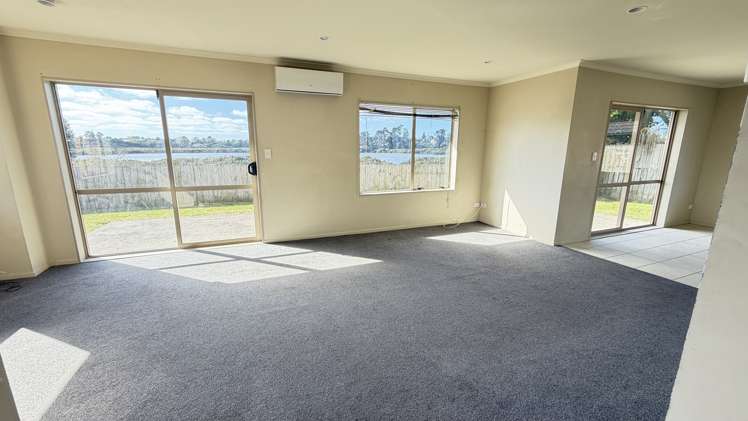 24 Stranraer Crescent Wattle Downs_5