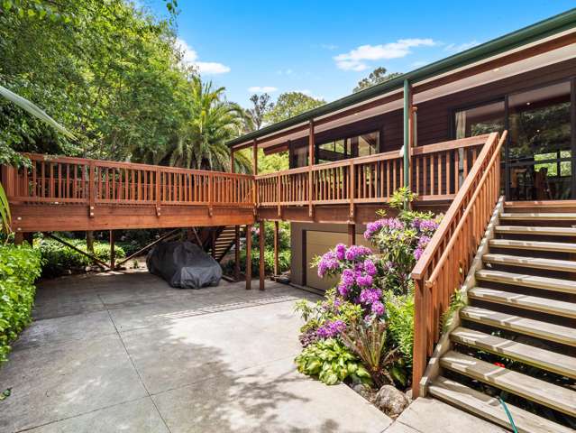 Post Quake Treehouse Paradise