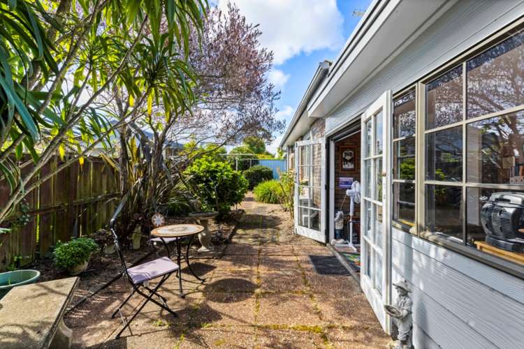 352 Cobham Drive Hillcrest_16