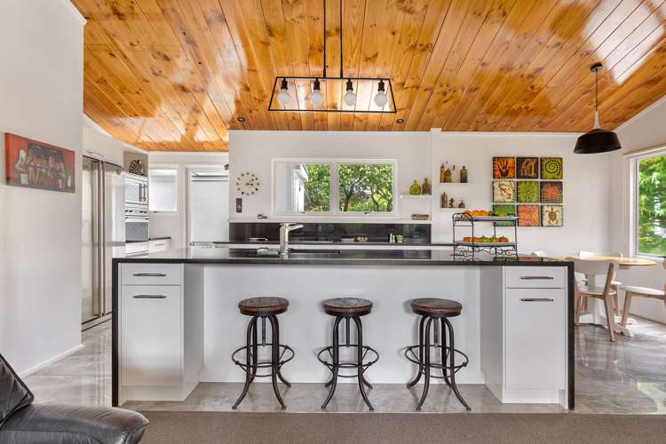 27 Ballantrae Kawerau_13