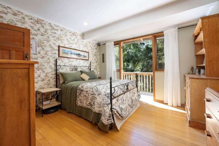 53 Sylvan Valley Avenue Titirangi_10