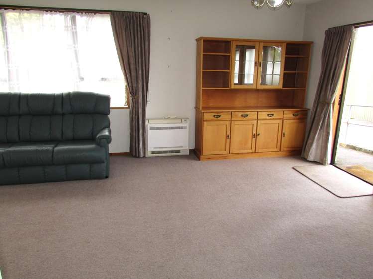 2/19 Cowper Street Greymouth_6