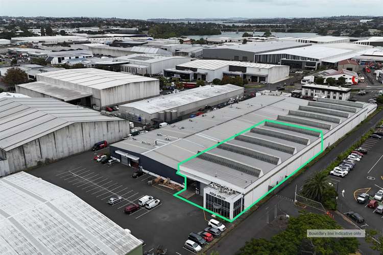 Unit 7/99 Carbine Road Mount Wellington_2