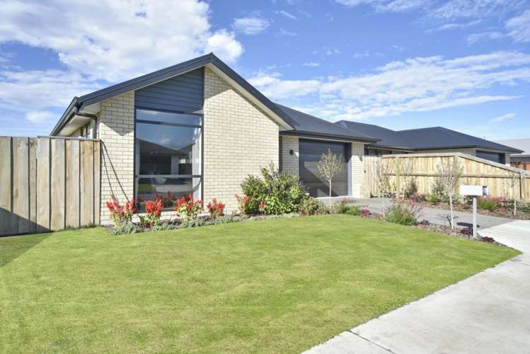 19 Quinn Crescent Woodend_15