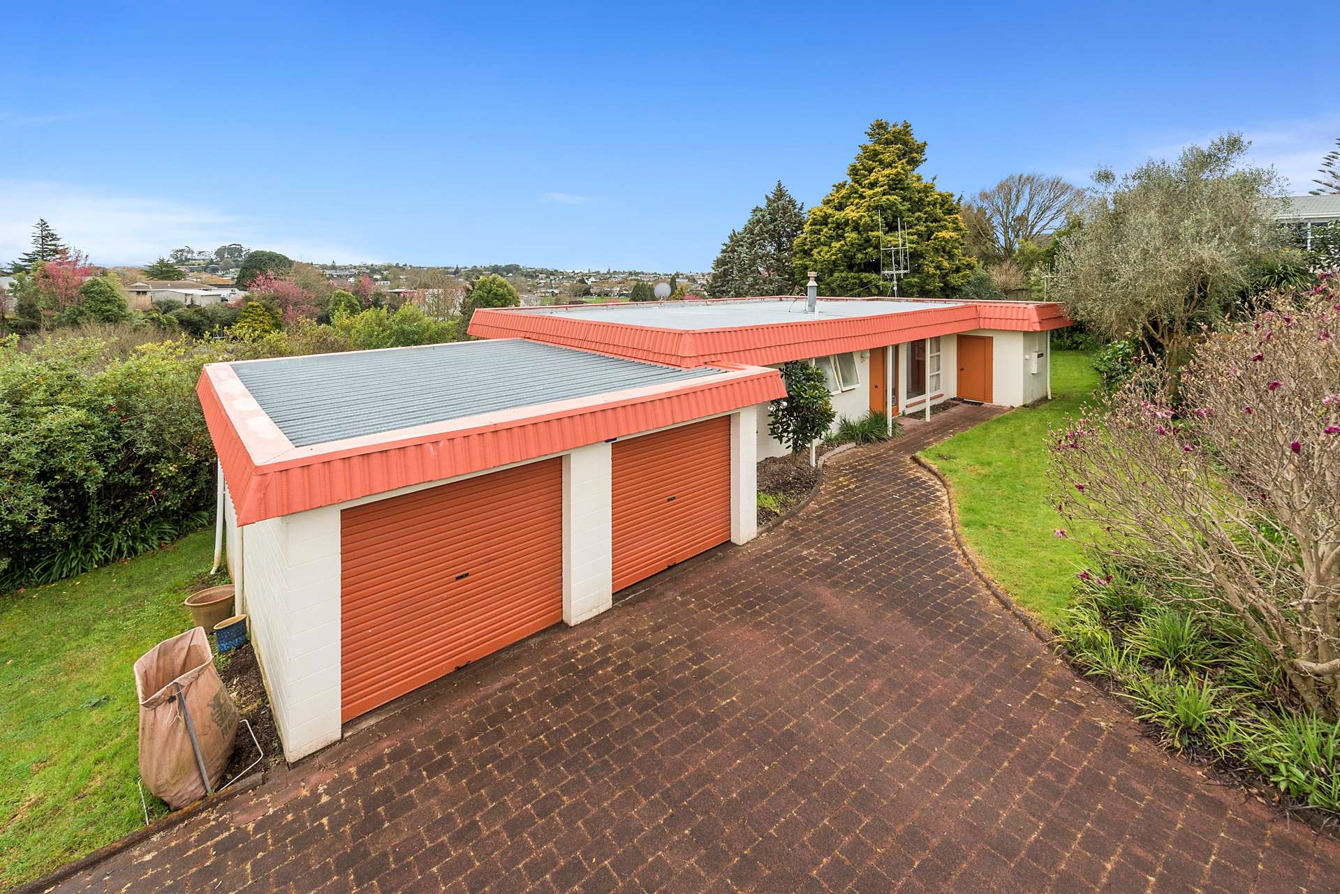 102 Poaka Avenue Dinsdale_0