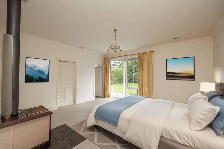 114 Polson Hill Drive Aokautere_24