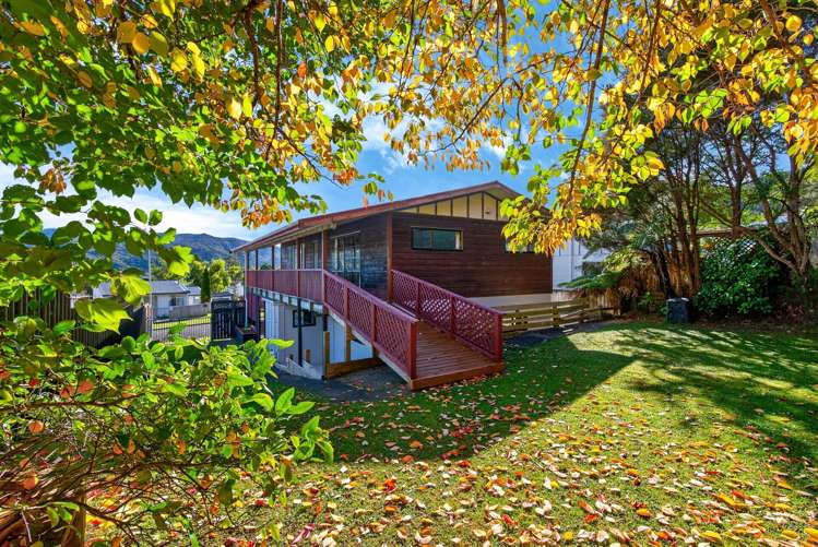 52 Antrim Crescent Wainuiomata_23