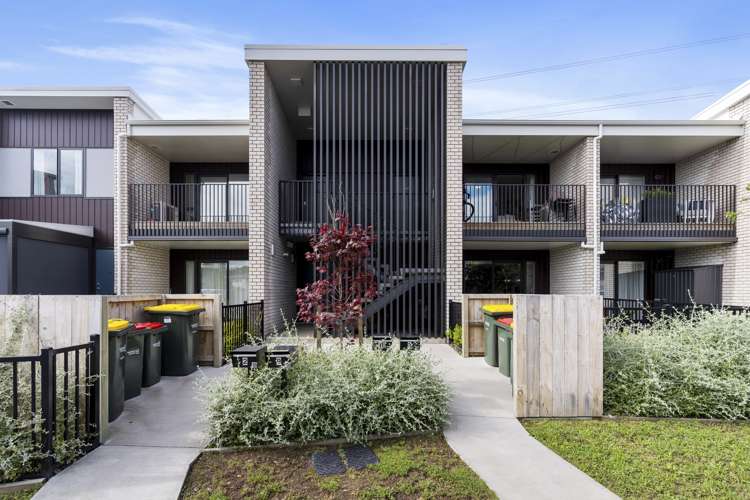 10/18 Titoki Street Te Atatu Peninsula_11