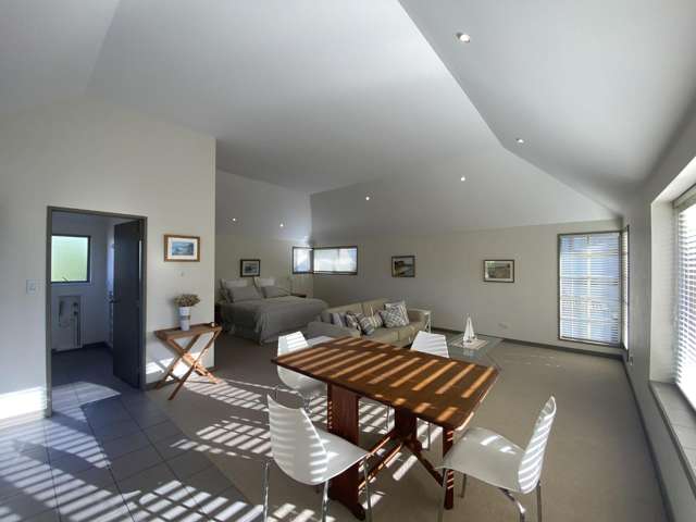 97 (Unit) The Esplanade 1713_2