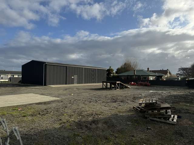 Tidy Industrial + Generous Yard for Lease