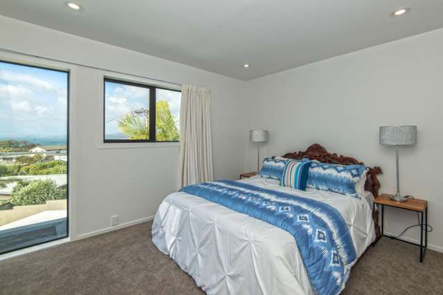 2/14 Eastcliffe Road Castor Bay_4