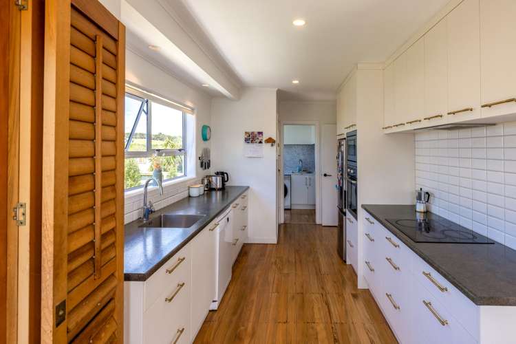 6 Alison Road Surfdale_14