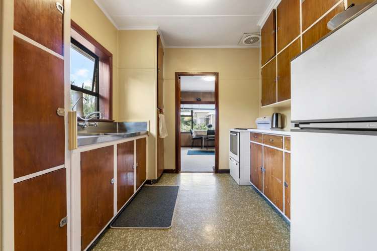 210A Meola Road Point Chevalier_8