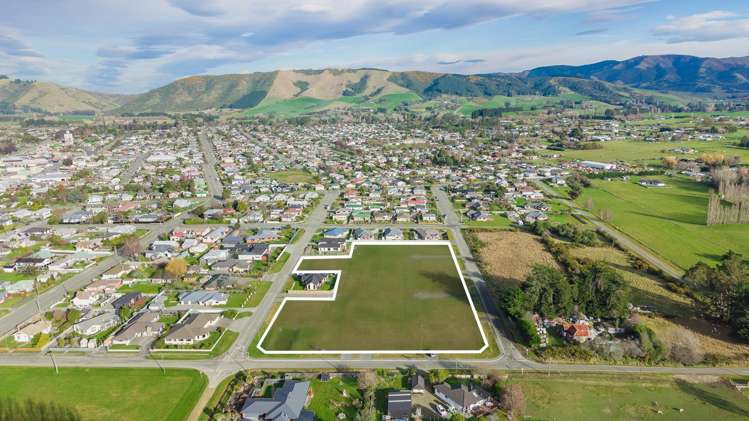 Carlisle, Durham and Oxford Streets Waimate_0