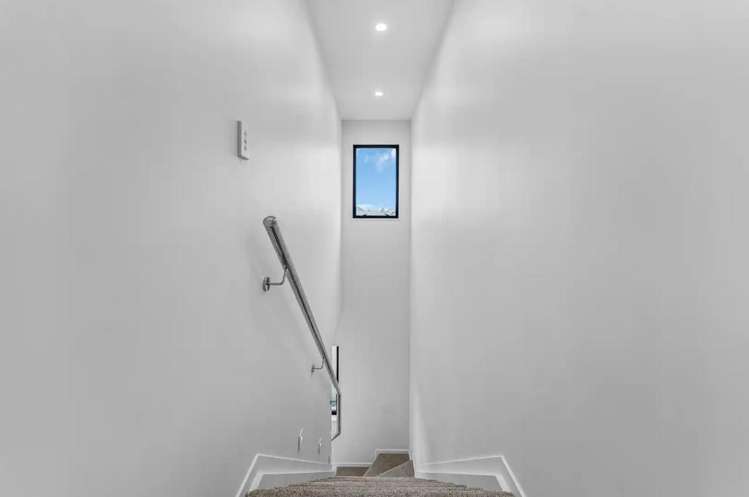 22B & C Justamere Place Weymouth_11