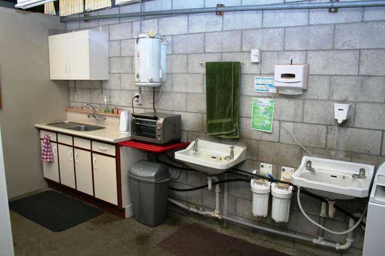 32 Waitawheta Road Waikino_17