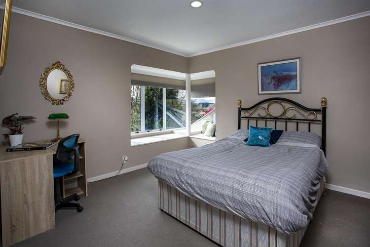 24 Fairburn Place Leamington_18