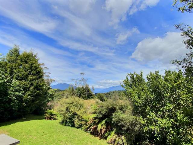 1946 Arnold Valley Road Moana_2