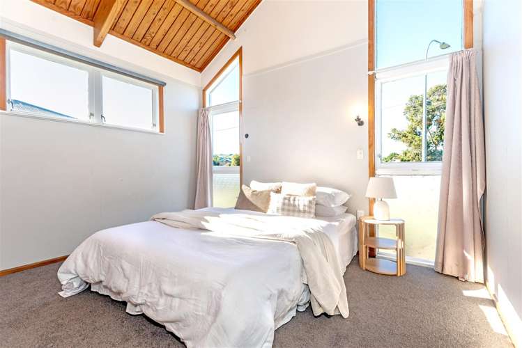 28 De Lautour Road Inner Kaiti_14