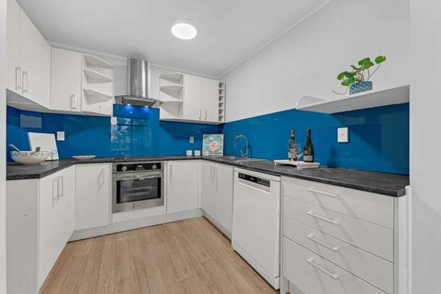 2/30b Verbena Road Birkdale_3