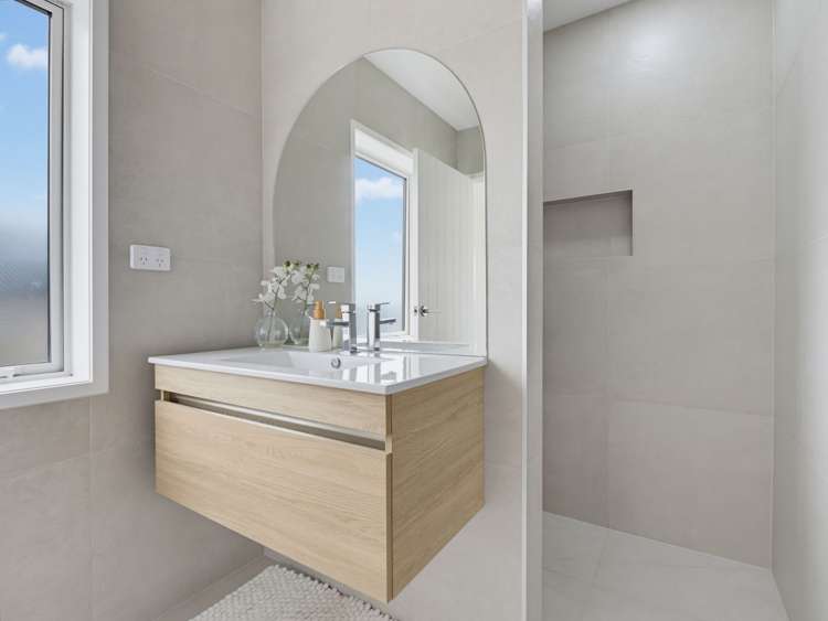 14 Piripai Rise Coastlands_26