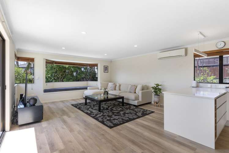 35 Waimanu Bay Drive Te Atatu Peninsula_6