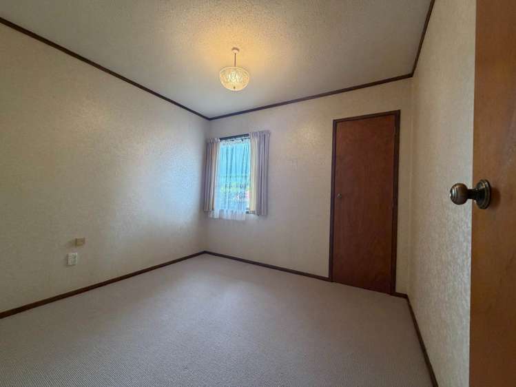 121 Lake Road Belmont_7