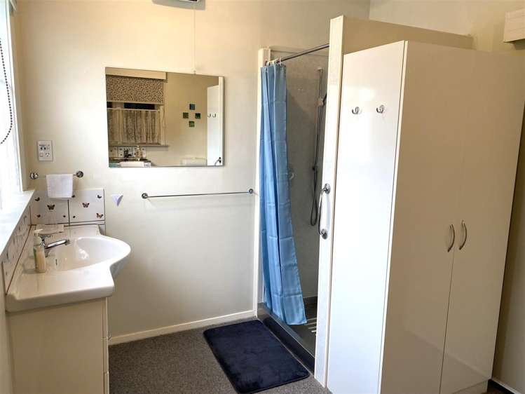 2 Sinnamon Street Reefton_20