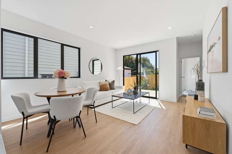 7B September Place Forrest Hill_1