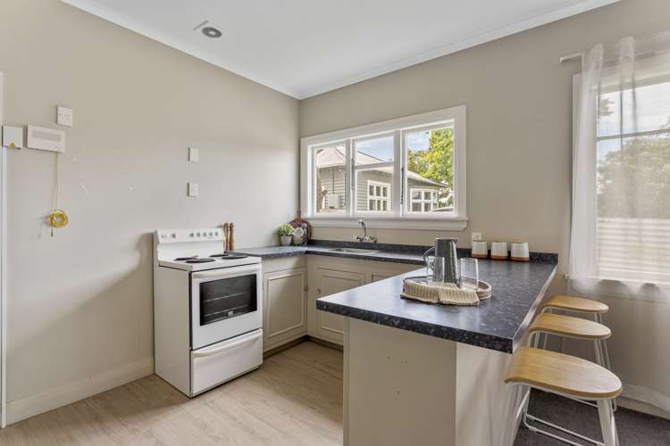 35 Birchfield Avenue Dallington_4