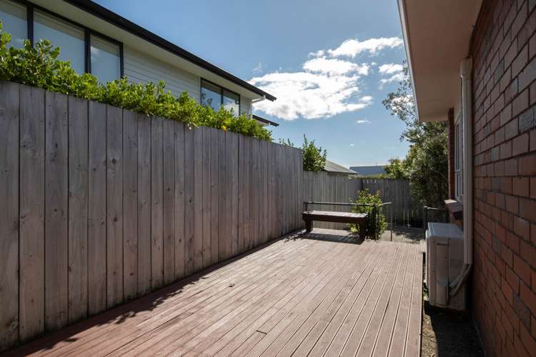 2/8 Kaipatiki Road Glenfield_17