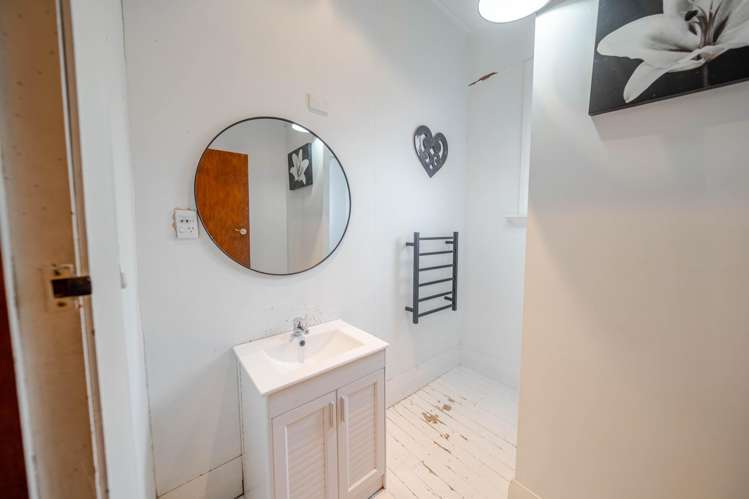 327 Tweed Street Georgetown_12