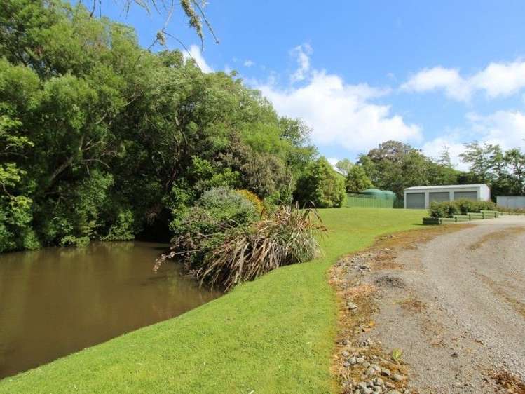 45 Riccarton Road Pahiatua_16