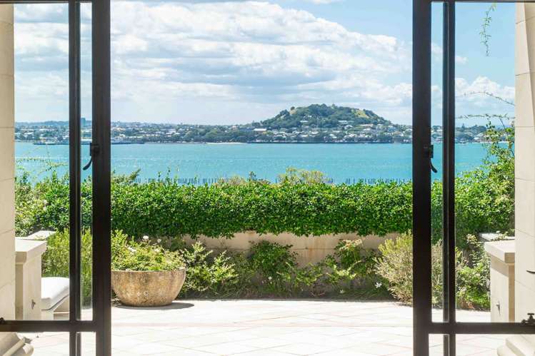 84 Paritai Drive Orakei_6