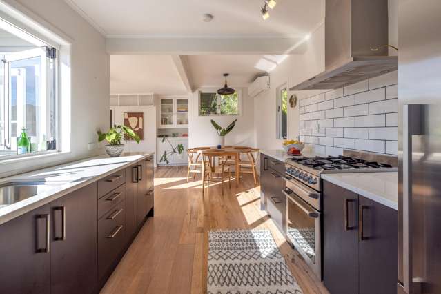 184 Ocean View Road Oneroa_3