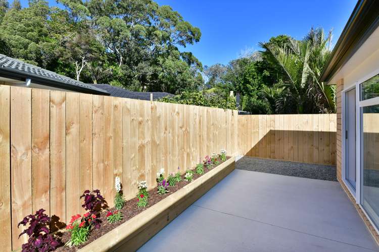 16b Forest Glen Orewa_16