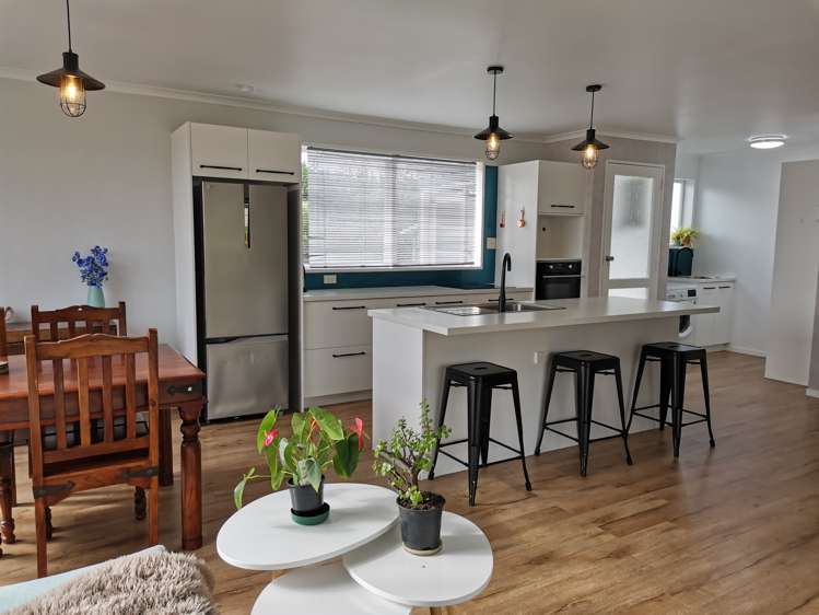 9 Whaka Road Maungaturoto_34