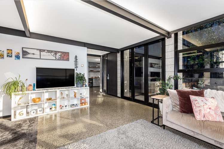 377A Karaka Bay Road Karaka Bays_16