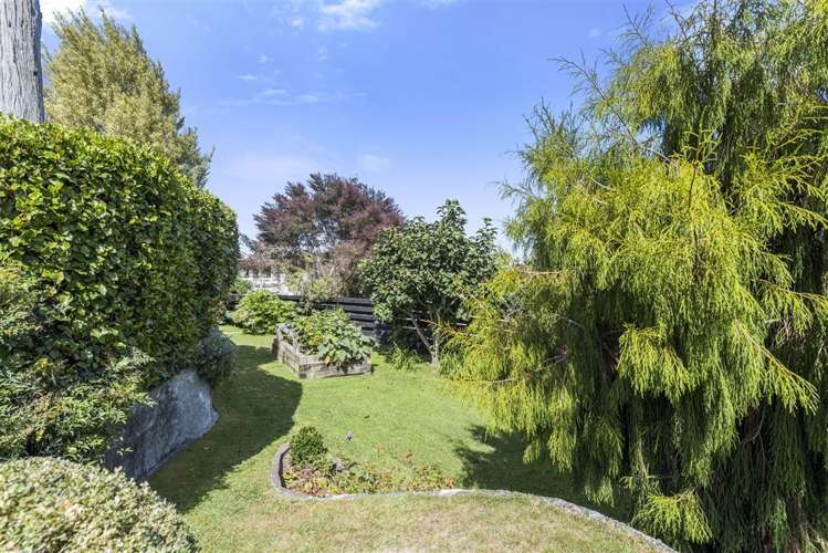 19 Coopers Road Gate Pa_13