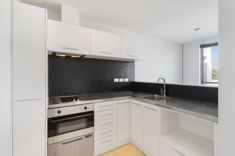 6w/435 New North Road Kingsland_3