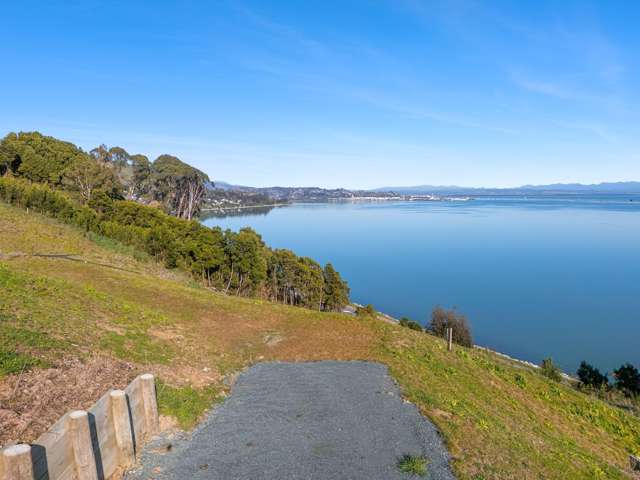 Space, Views and Lifestyle!